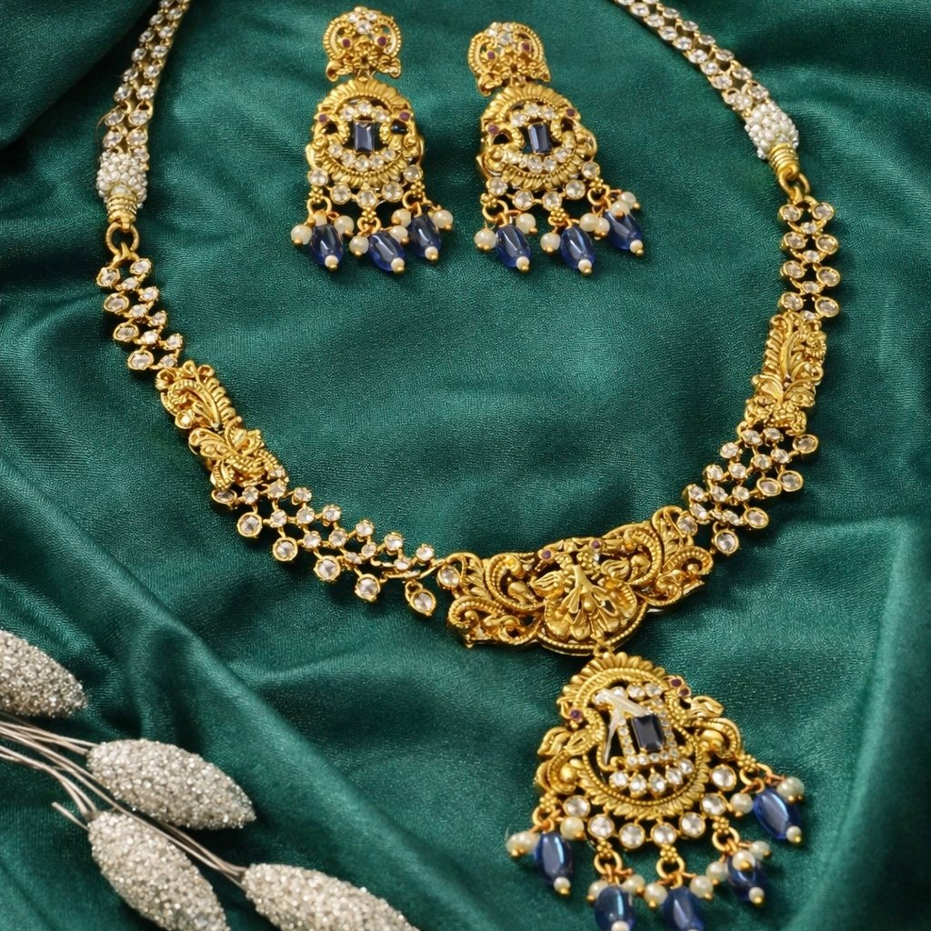 Traditional Gold-Plated Temple Necklace Set with Pendant - Image 3