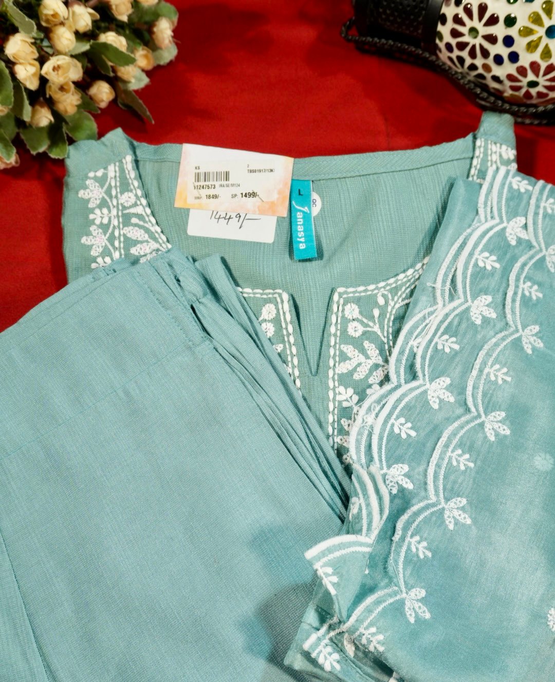 Women’s Sea Green Embroidered Kurti Set with Dupatta - Image 2